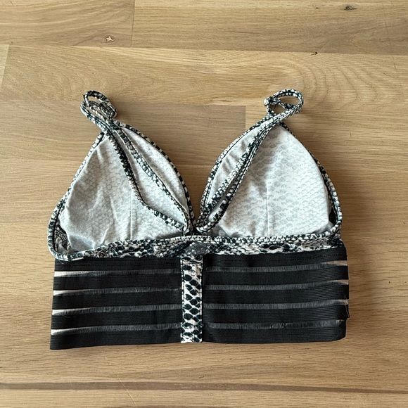 Sexy soft Snakeskin Print Bralette/ Sports bra top S - Picture 2 of 2